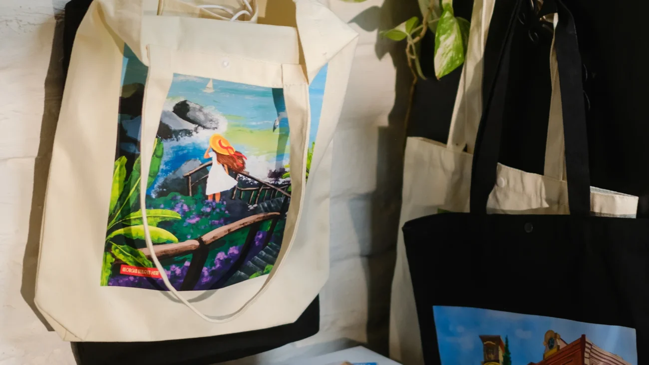 Georgian Bags - Perfectly Illustrated Souvenir That Can Carry Souvenirs